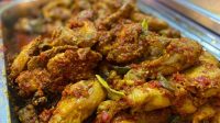 5 Nasi Ayam Legendaris Blok M: Goreng, Pop, & Lebih!