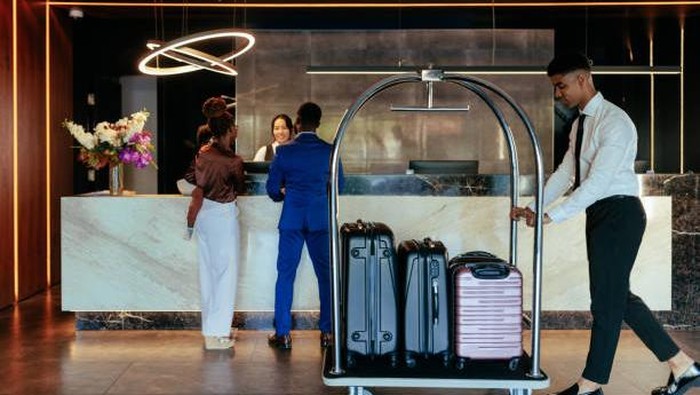 Dedi Mulyadi Tolak Rapat di Hotel: PHRI & DPRD Bereaksi?