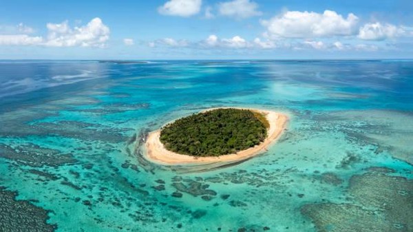 Rahasia Survival: 9 Tips Terdampar di Pulau Sepi