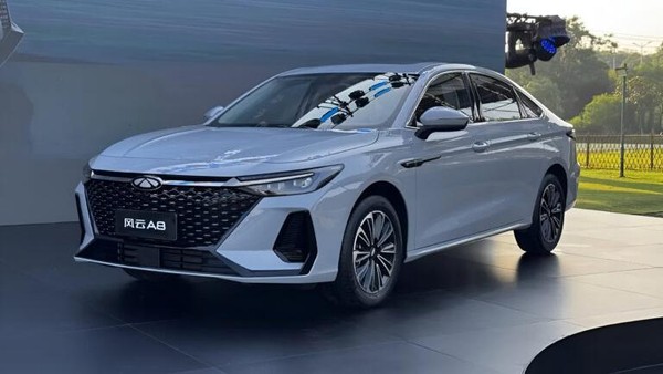 Sedan Hybrid Chery Rp180 Jutaan: Spesifikasi Canggih, Hemat Bahan Bakar