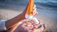 Sunscreen SPF 50 Bohong? Riset Australia Ungkap Fakta Mengejutkan